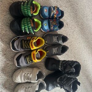 Black and Green Kids Light-Up Sneakers